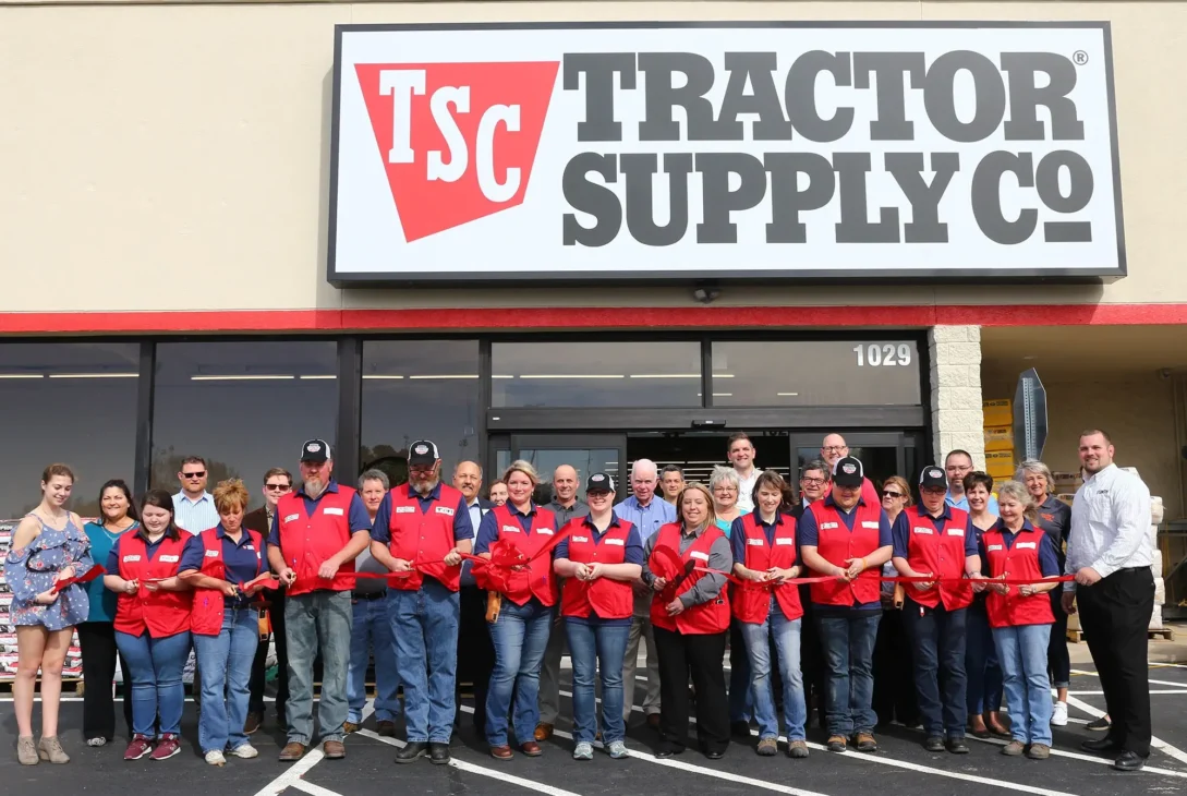 tractor supply sales associate job description