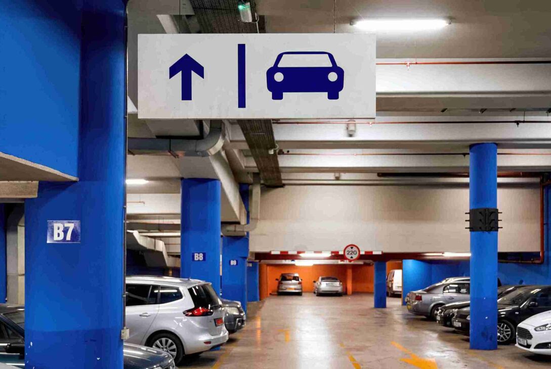 Right Parking Garage