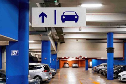 Right Parking Garage
