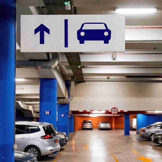 Right Parking Garage